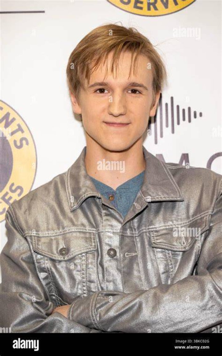 Bradley Bundlie